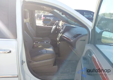 2015 Chrysler Town & Country Touring from USA, damaged, VIN 2C4RC1BG8FR618342